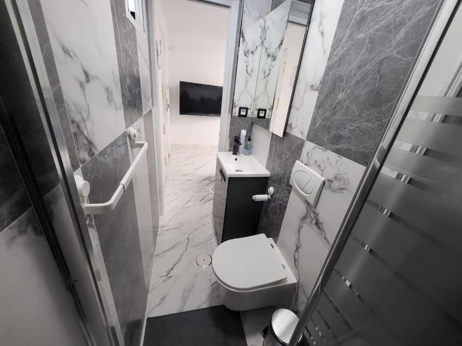 Las Canteras New 2 Bedrooms Flat At The Beach Parking Optional Las Palmas de Gran Canaria Ngoại thất bức ảnh