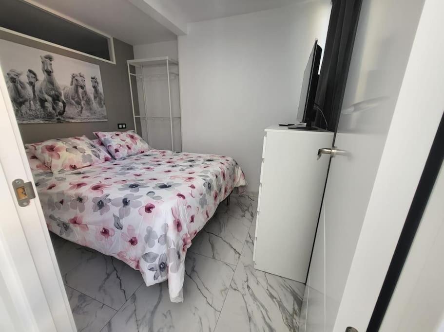 Las Canteras New 2 Bedrooms Flat At The Beach Parking Optional Las Palmas de Gran Canaria Ngoại thất bức ảnh